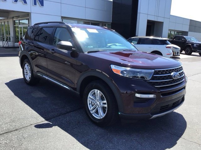 Certified 2022 Ford Explorer XLT w/ Equipment Group 202A