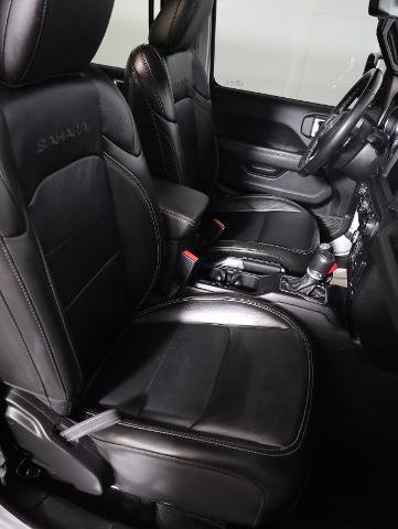 Used 2022 Jeep Wrangler Unlimited Sahara w/ Cold Weather Group AWD/4WD image 9