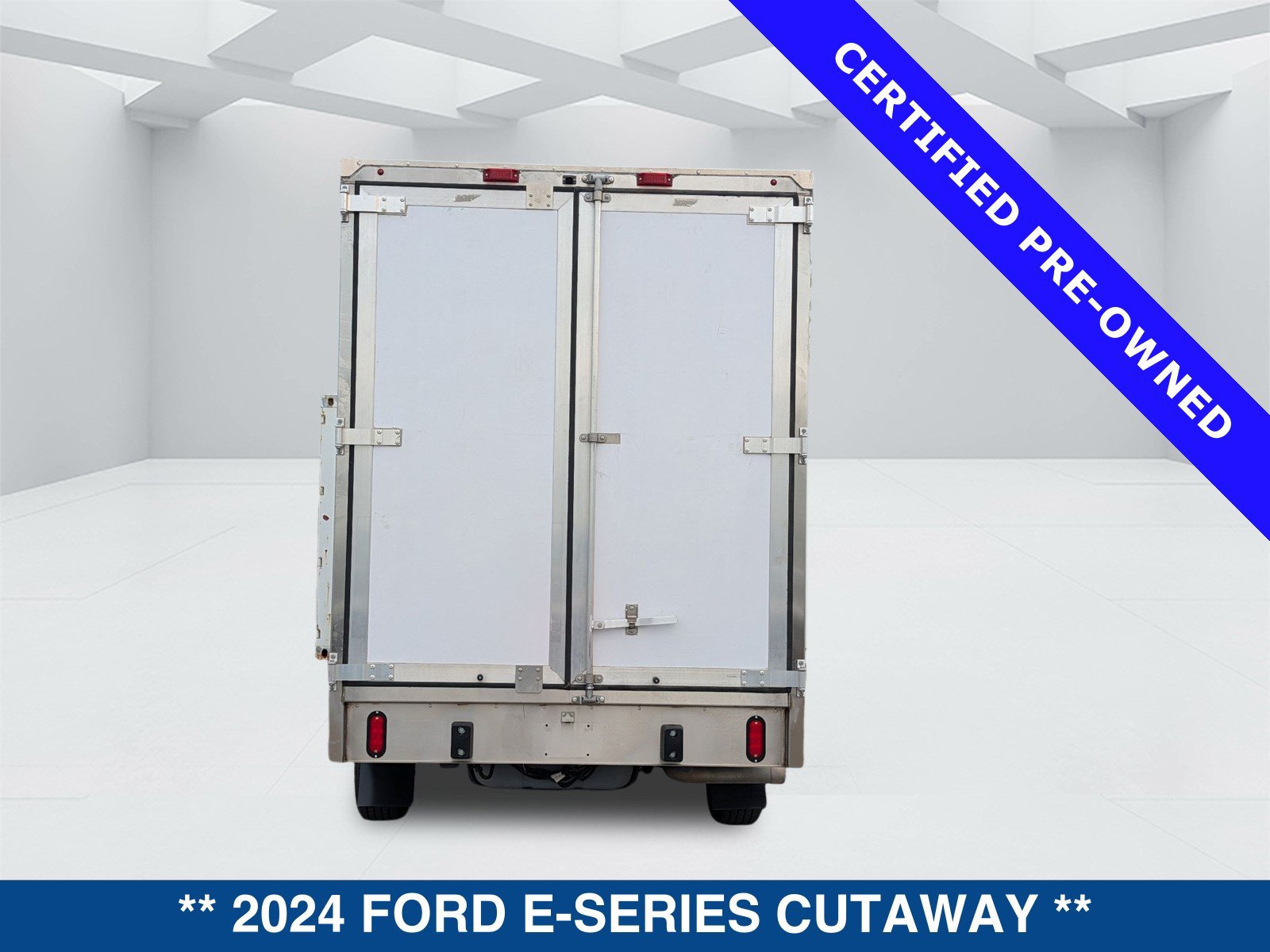 Certified 2024 Ford E-350 and Econoline 350 Super Duty w/ Power Windows & Locks Group RWD image 6