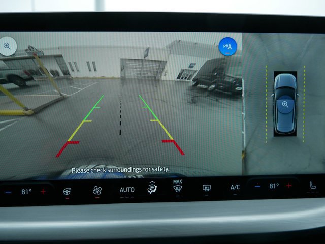 Certified 2024 Ford Escape Platinum image 23