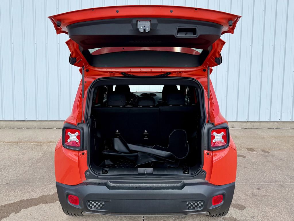 Used 2021 Jeep Renegade Latitude image 15