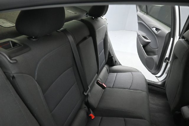 Used 2019 Chevrolet Cruze LT w/ Convenience Package FWD image 25