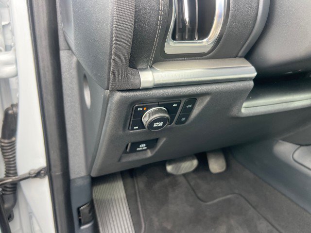 Certified 2025 Ford Expedition Max Platinum w/ Driver's Package AWD/4WD image 12