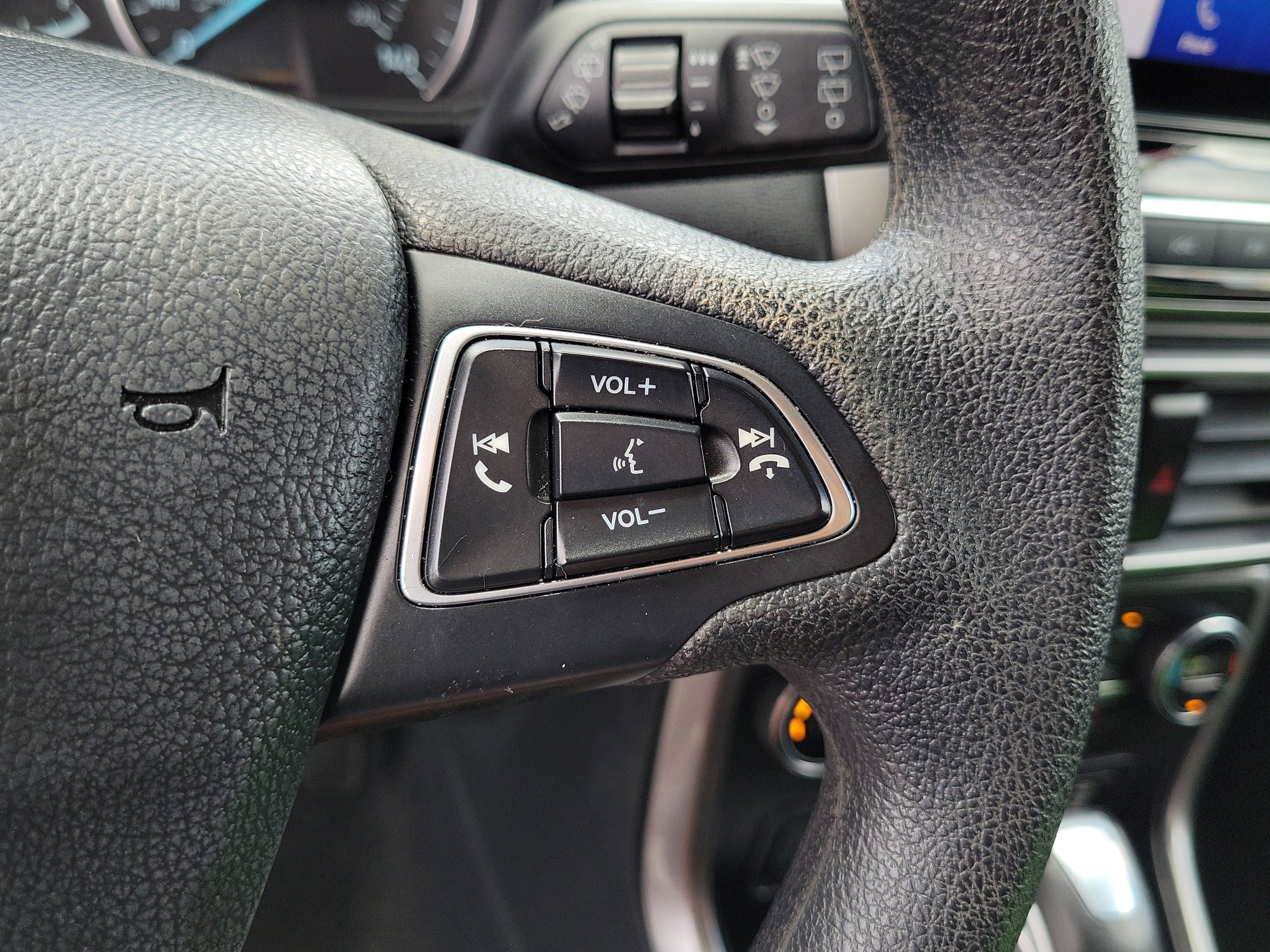 Certified 2021 Ford EcoSport SE w/ SE Convenience Package FWD image 25