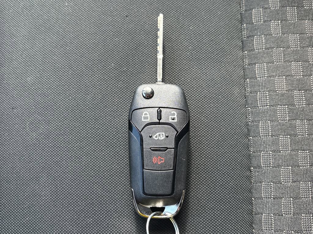 Certified 2025 Ford Transit 250 Low Roof w/ Exterior Upgrade Package RWD image 31