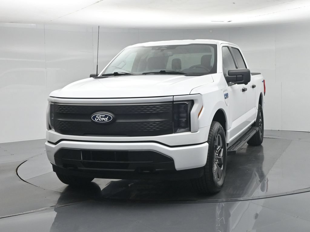 Certified 2024 Ford F150 Lightning XLT AWD/4WD image 59