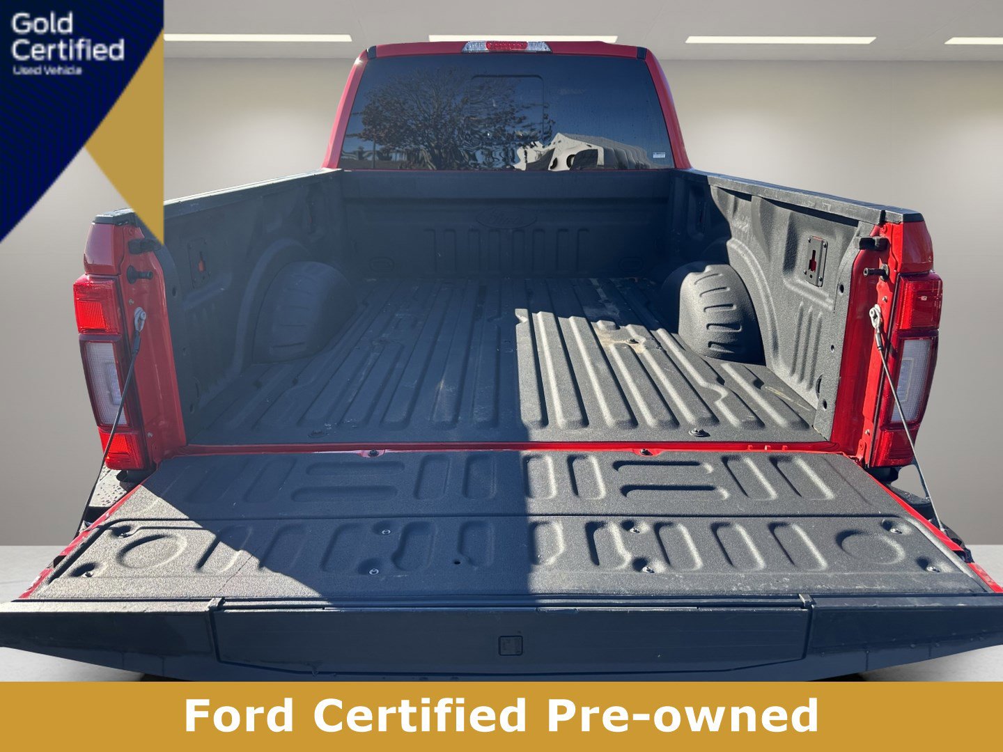 Certified 2022 Ford F350 Lariat w/ Lariat Ultimate Package image 15