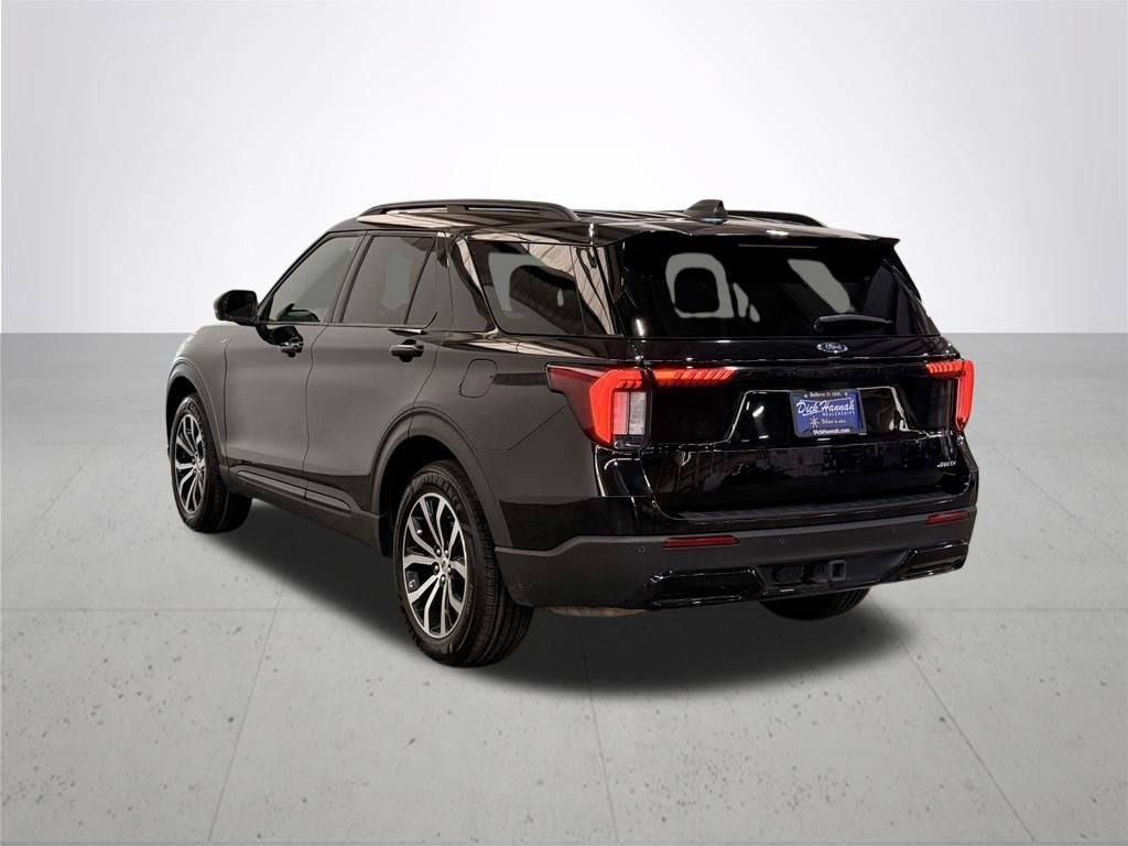 Certified 2025 Ford Explorer ST-Line AWD/4WD image 15