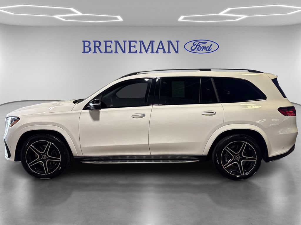 Used 2026 Mercedes-Benz GLS 450 4MATIC image 11