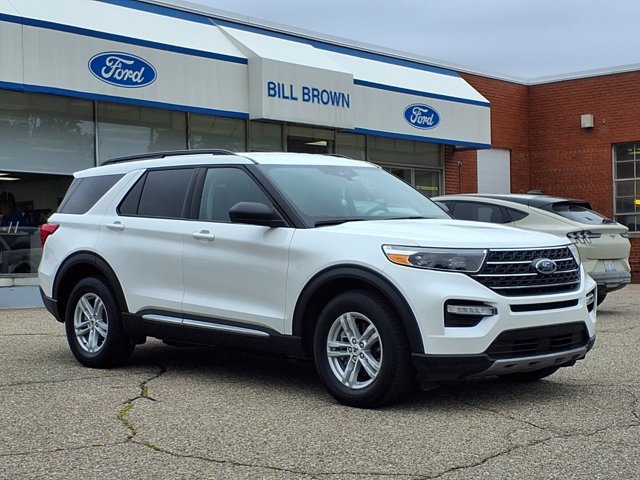 Certified 2024 Ford Explorer XLT w/ Equipment Group 202A