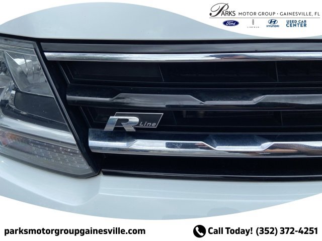 Used 2021 Volkswagen Tiguan SE R-Line image 10