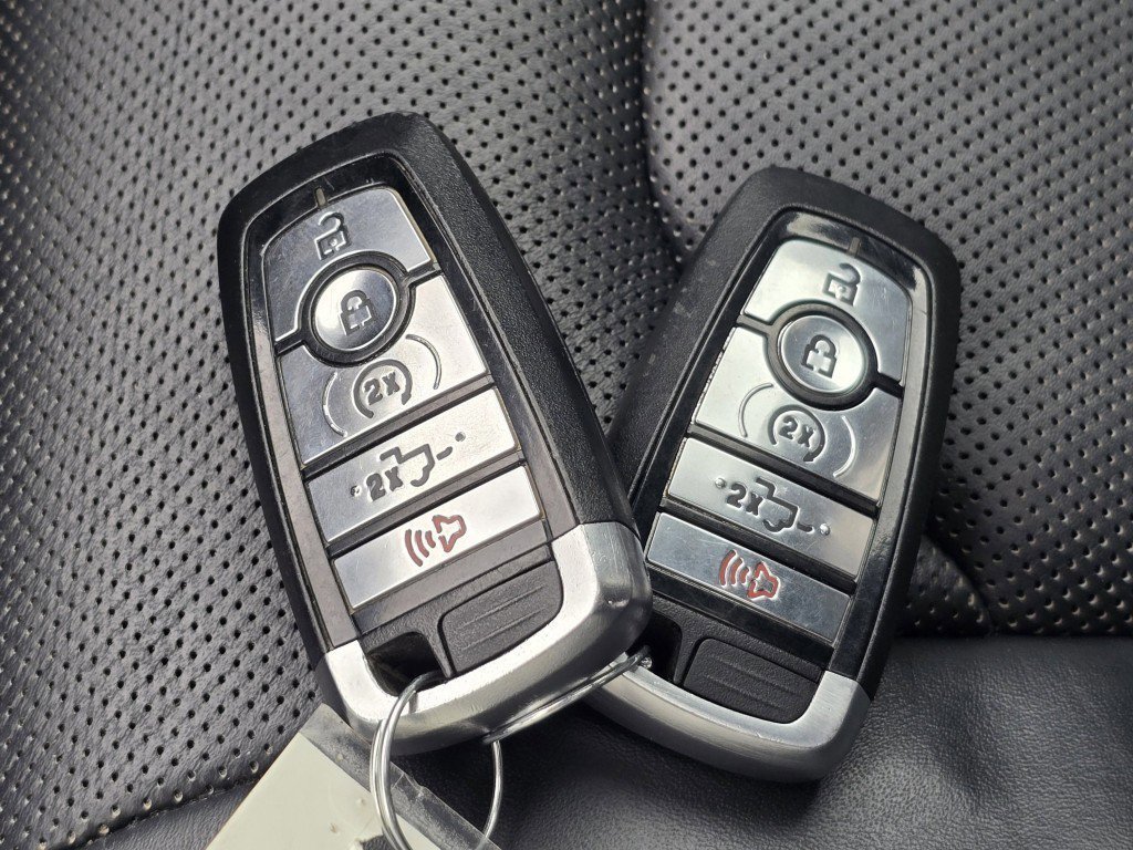 Certified 2018 Ford F150 Platinum w/ Technology Package image 40