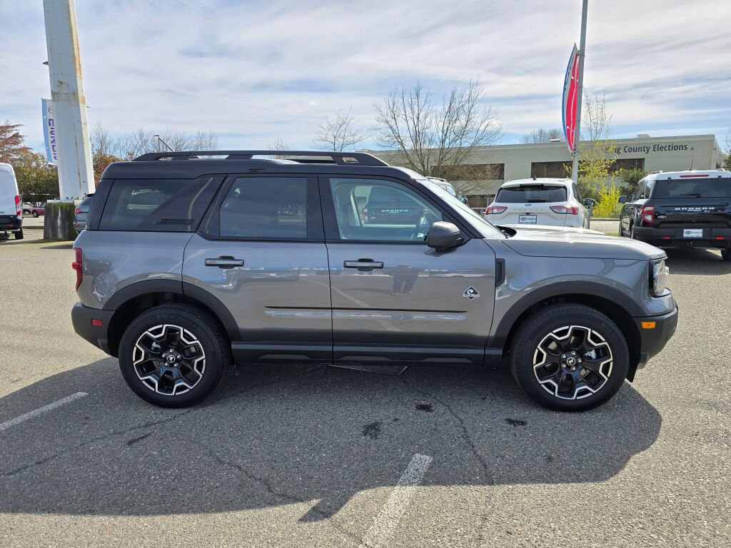 Certified 2025 Ford Bronco Sport Outer Banks w/ Outer Banks Tech Package+ image 6