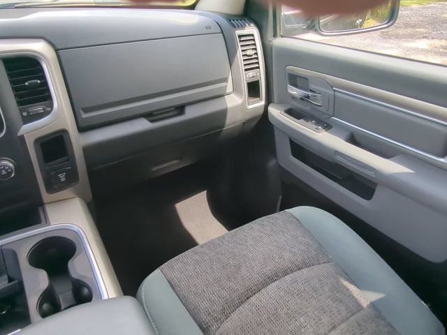 Used 2017 RAM 1500 Classic SLT RWD image 17