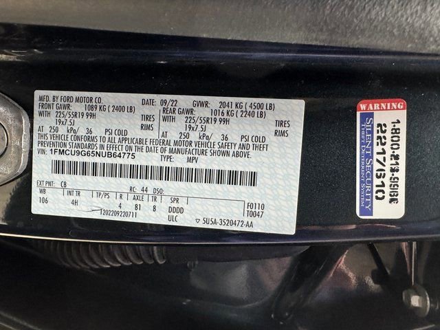 Certified 2022 Ford Escape SE w/ SE Sport Appearance Package image 31