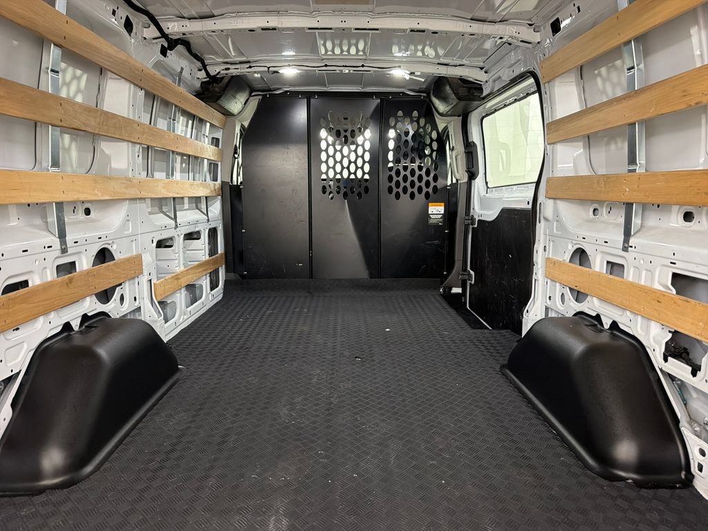 Certified 2025 Ford Transit 250 Low Roof w/ Exterior Upgrade Package RWD image 32