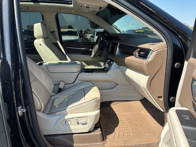 Used 2023 GMC Yukon Denali AWD/4WD image 14