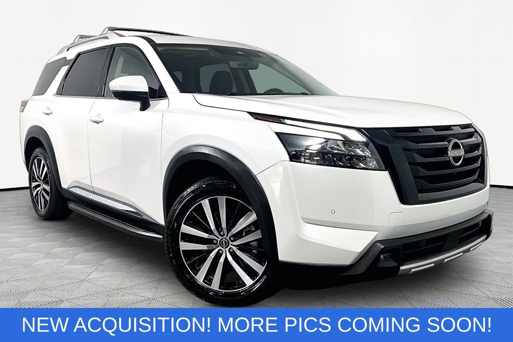 Used 2025 Nissan Pathfinder Platinum w/ Lighting Package (N93)