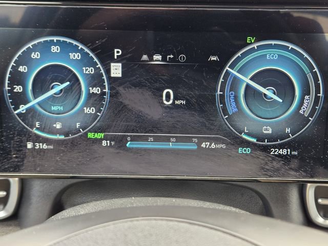 Used 2025 Hyundai Elantra Limited FWD image 15