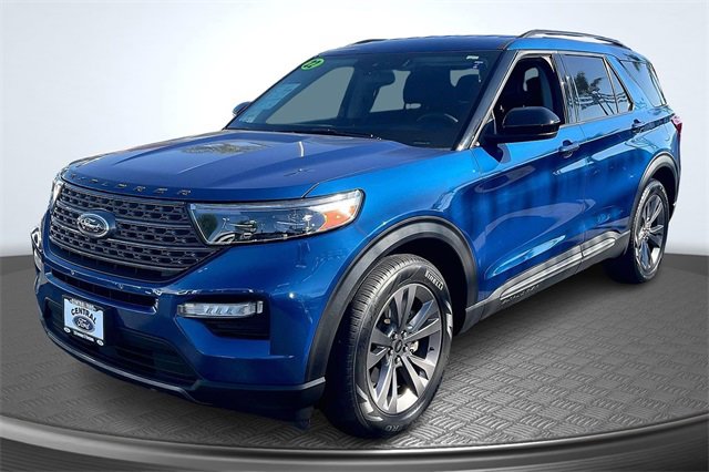 Certified 2022 Ford Explorer XLT w/ Equipment Group 202A image 12