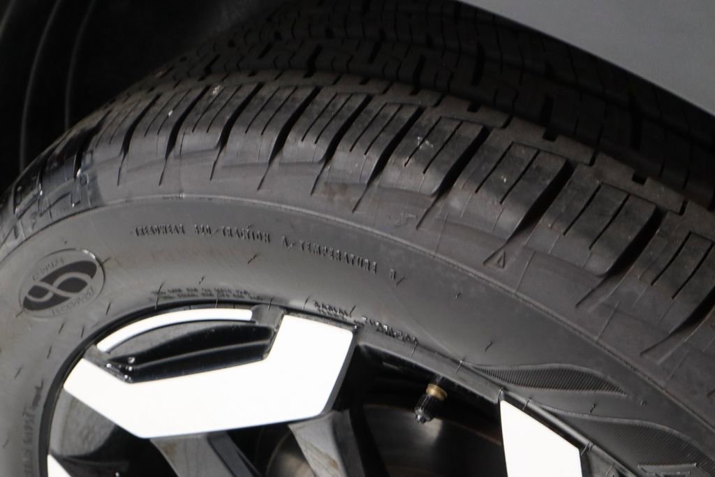 Used 2023 Kia Telluride EX w/ EX Captain's Chair Package FWD image 22