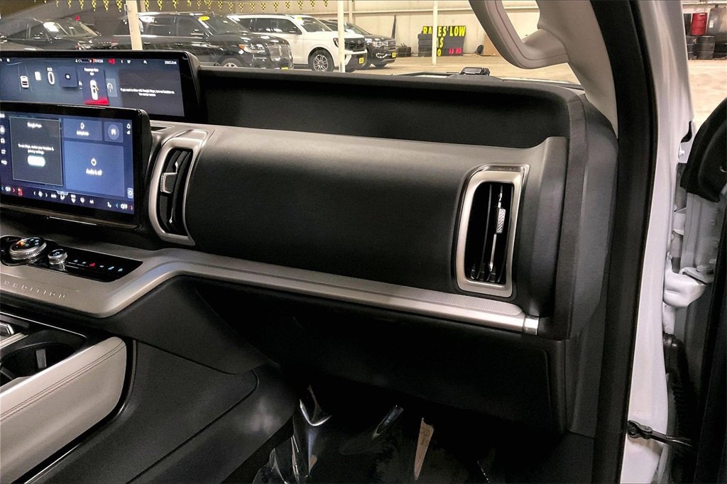 Certified 2025 Ford Expedition Max Active image 15