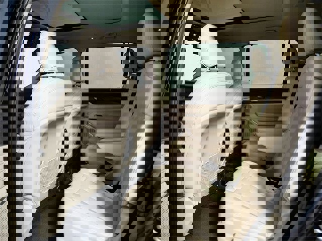 Used 2022 Jeep Grand Cherokee L Limited w/ Luxury Tech Group II image 14