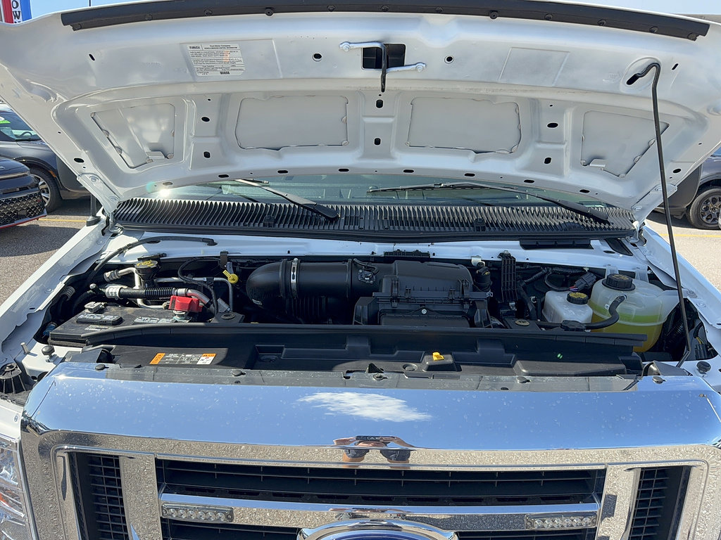 Certified 2025 Ford E-350 and Econoline 350 Super Duty w/ Power Equipment Group RWD image 32
