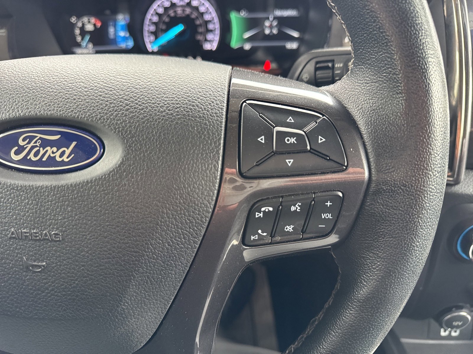 Certified 2019 Ford Ranger Lariat w/ Equipment Group 501A Mid image 30