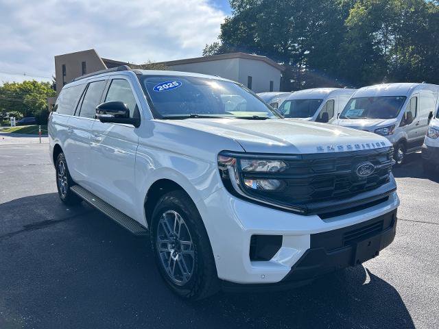 Certified 2025 Ford Expedition Max Active AWD/4WD image 3