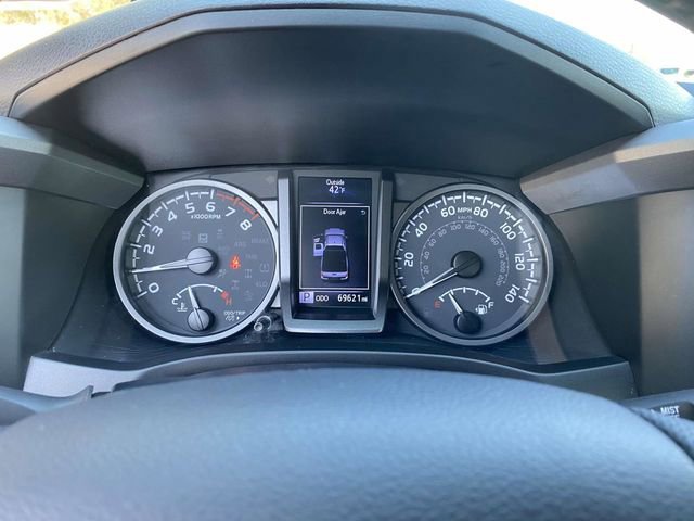 Used 2022 Toyota Tacoma TRD Sport image 23