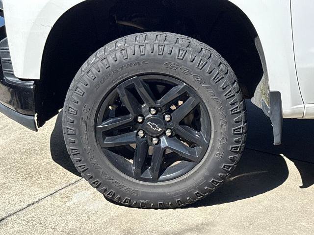 Used 2020 Chevrolet Silverado 1500 Custom Trail Boss w/ Custom Convenience Package AWD/4WD image 11