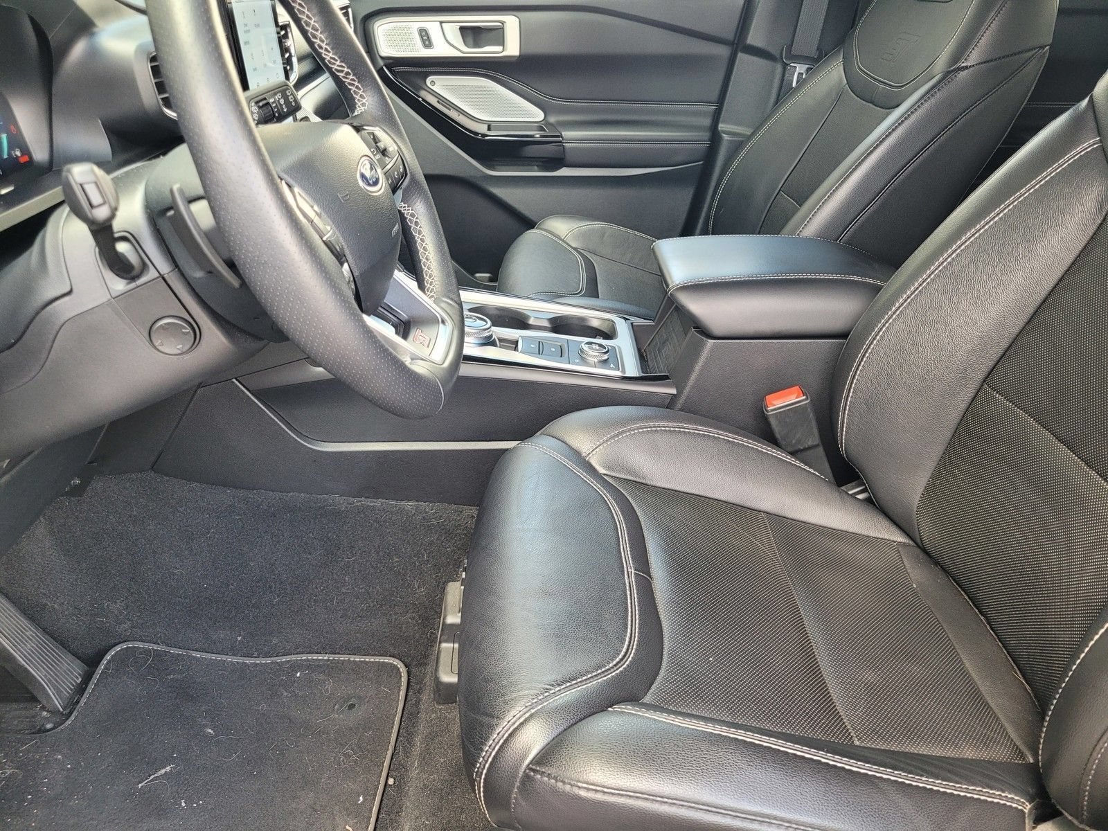 Certified 2024 Ford Explorer ST w/ Equipment Group 401A AWD/4WD image 21