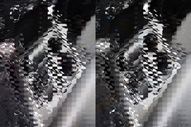 Certified 2022 Ford F150 XLT w/ Equipment Group 302A High image 30