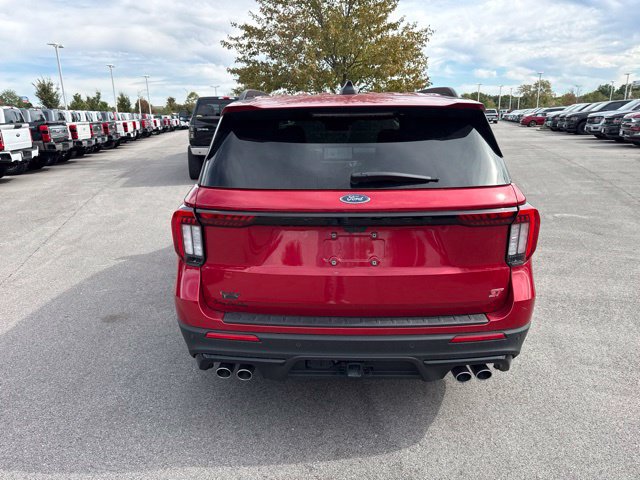 Certified 2025 Ford Explorer ST AWD/4WD image 5