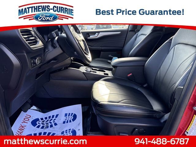 Certified 2025 Ford Escape SE w/ PHEV Premium Package image 9
