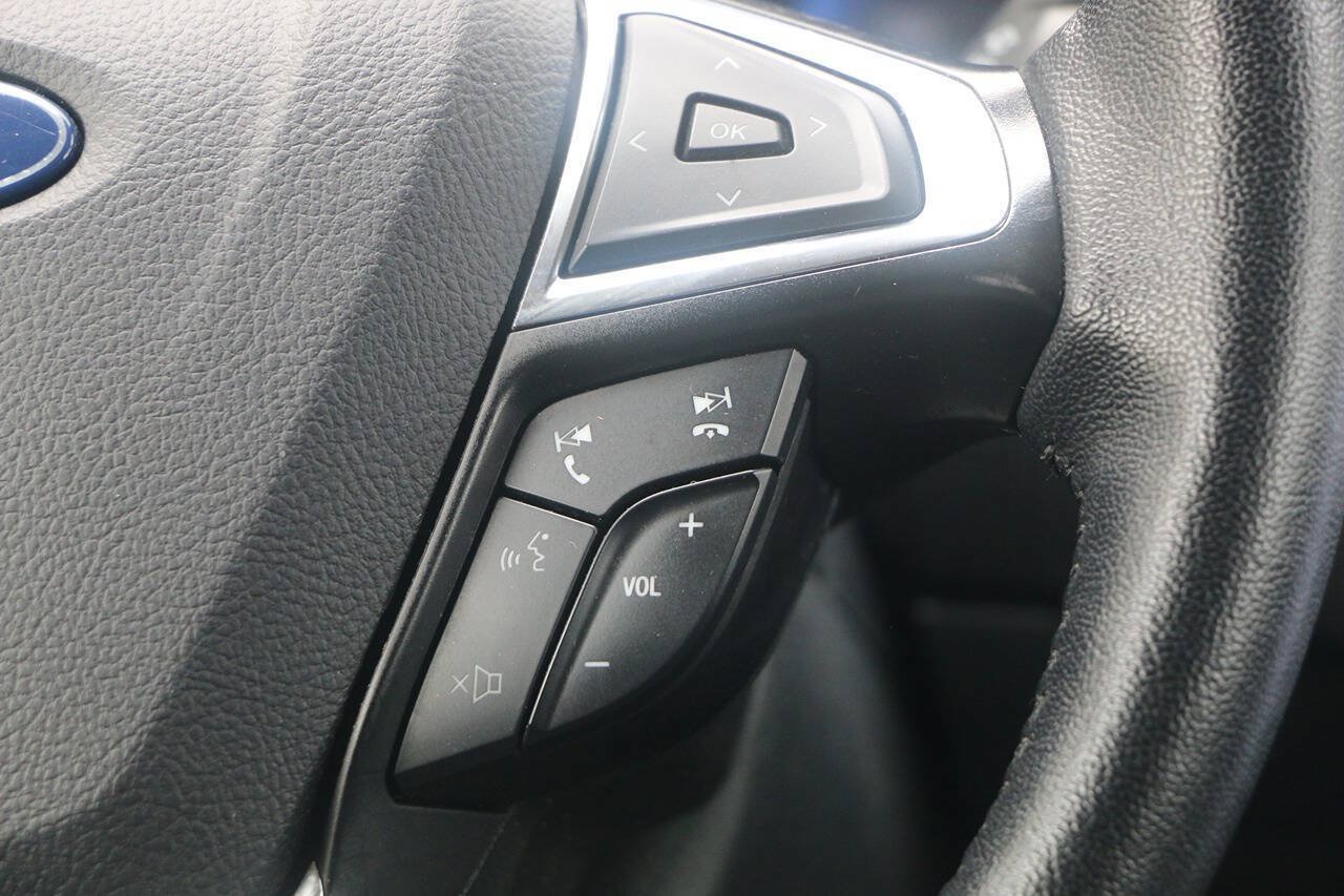 Certified 2024 Ford Edge SEL AWD/4WD image 19