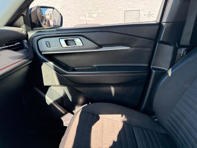 Certified 2025 Ford Explorer ST-Line w/ ST-Line Street Pack image 23