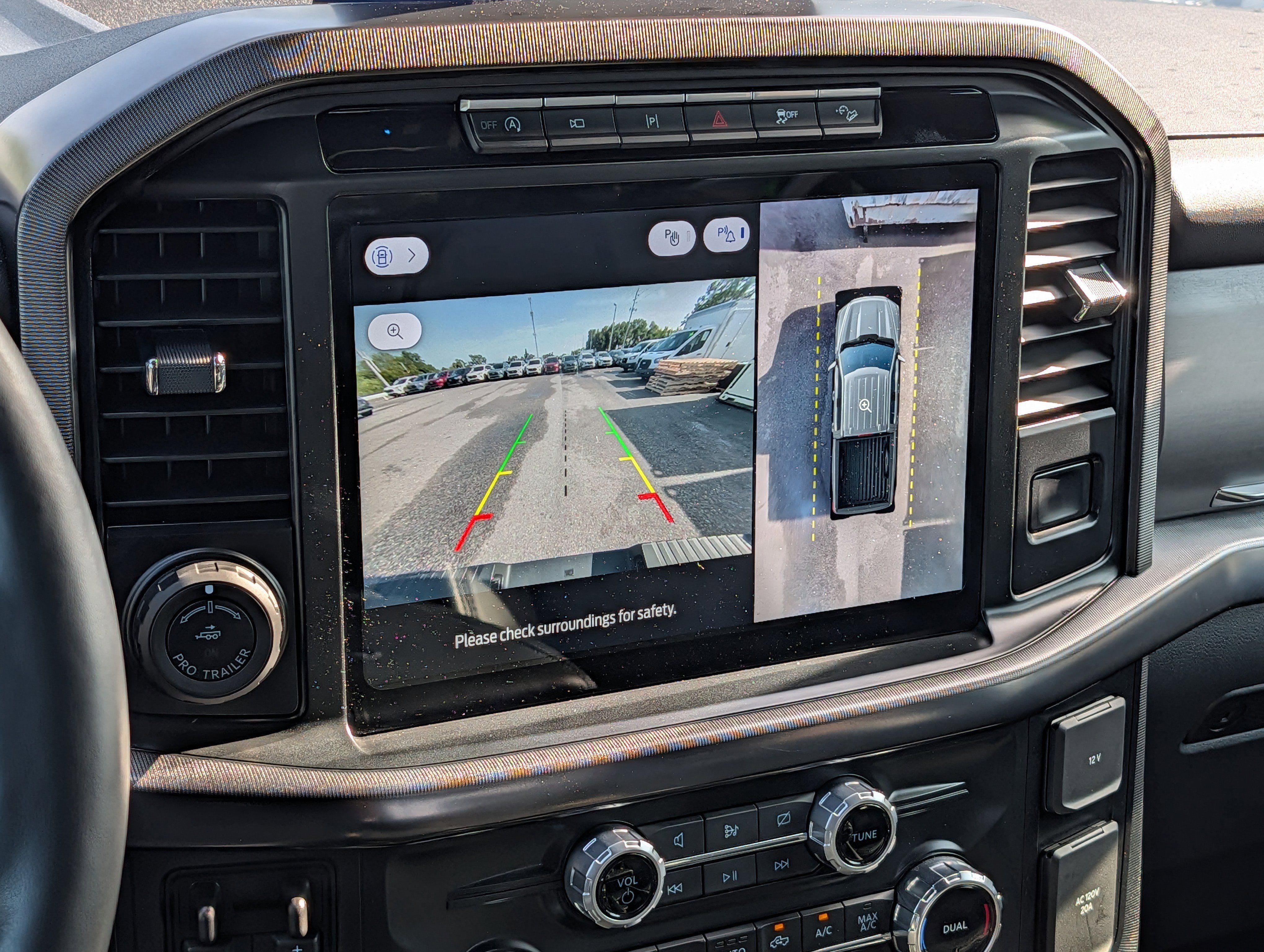 Certified 2024 Ford F150 Platinum w/ FX4 Off-Road Package AWD/4WD image 35