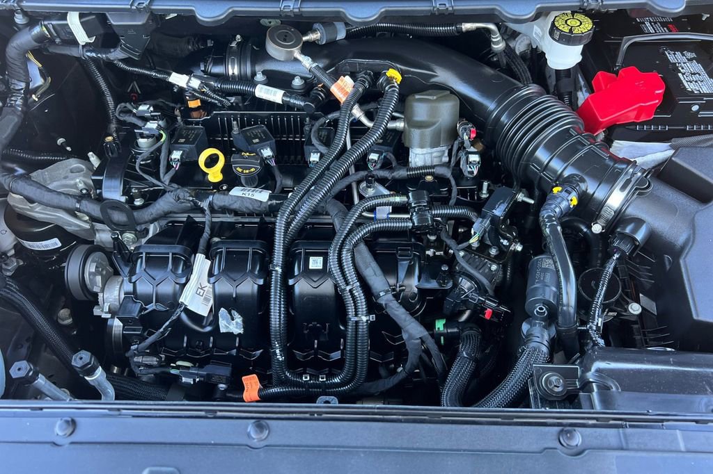 Certified 2022 Ford Edge Titanium w/ Equipment Group 301A image 20