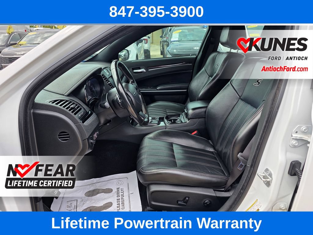 Used 2019 Chrysler 300 S AWD/4WD image 12