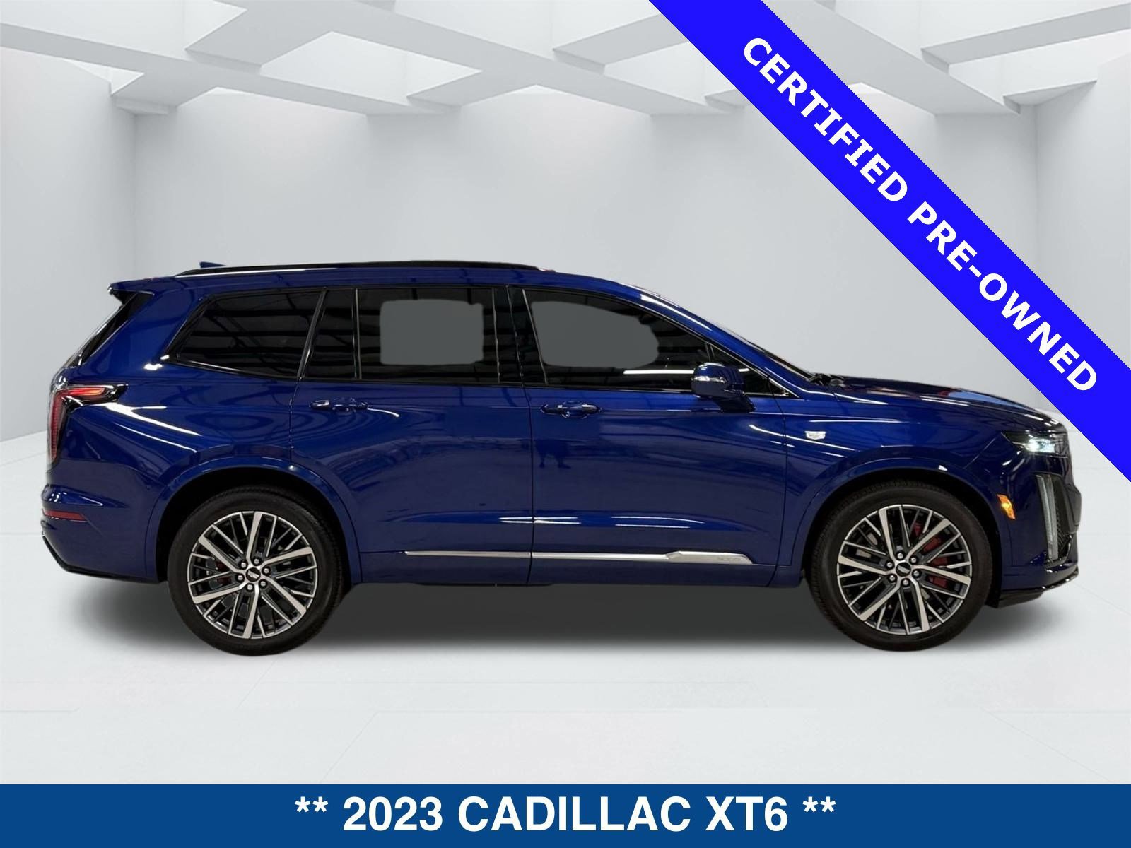Used 2023 Cadillac XT6 Sport w/ Technology Package image 5