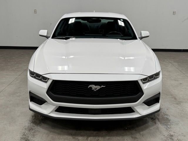 Certified 2024 Ford Mustang Coupe RWD image 4