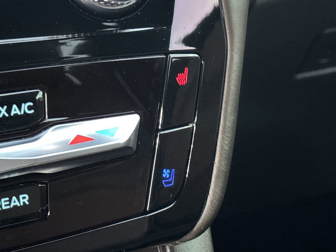 Certified 2024 Ford Explorer King Ranch w/ Technology Package image 33