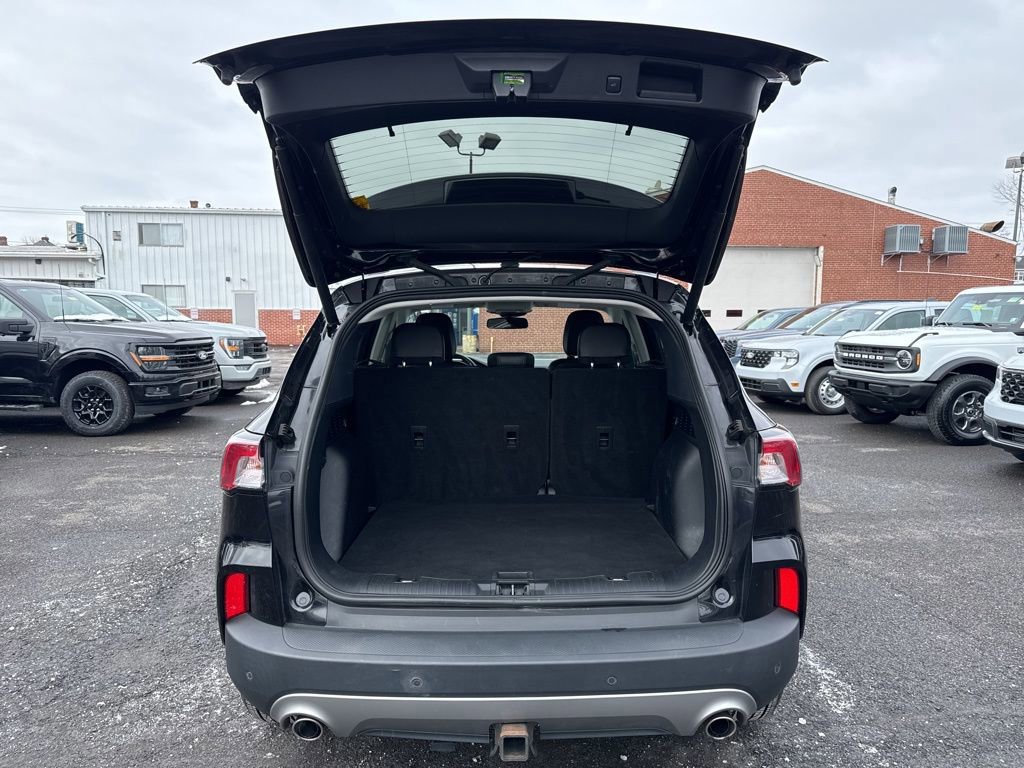 Certified 2022 Ford Escape Titanium w/ Titanium Elite Package image 11