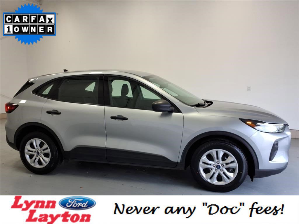 Certified 2023 Ford Escape Base image 2