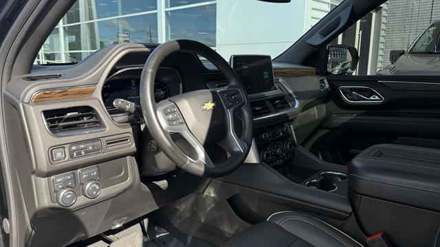 Used 2023 Chevrolet Tahoe Premier AWD/4WD image 39