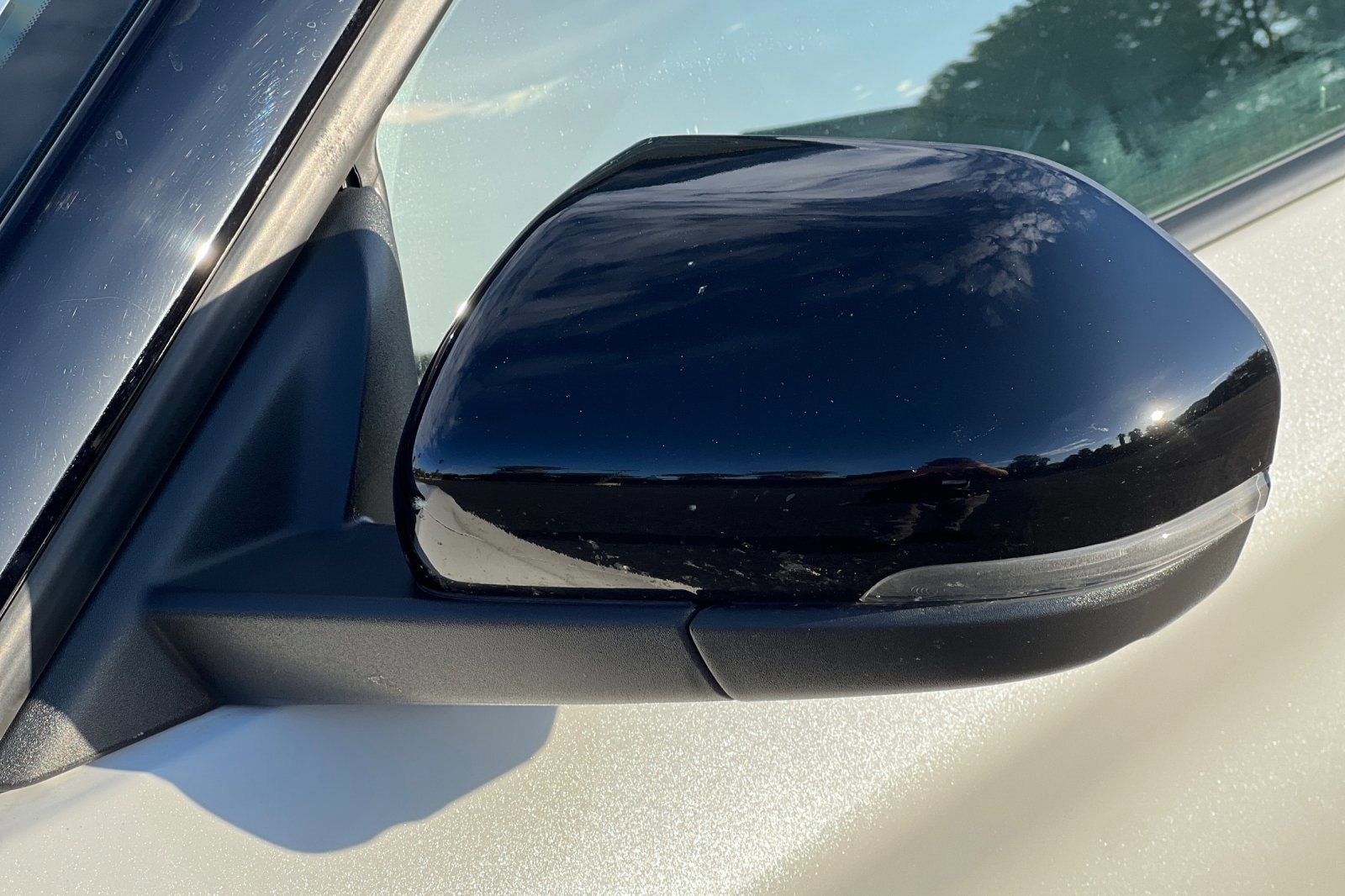 Certified 2022 Ford Explorer Platinum w/ Equipment Group 601A image 54