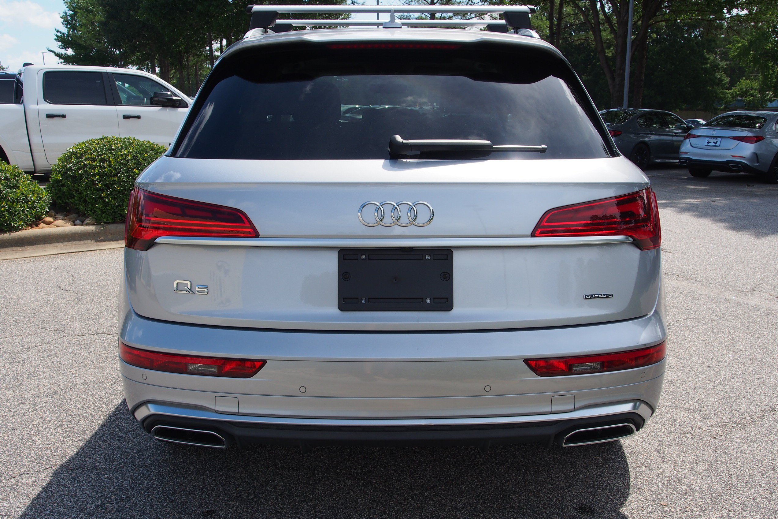 Used 2023 Audi Q5 2.0T Premium w/ Convenience Package AWD/4WD image 7