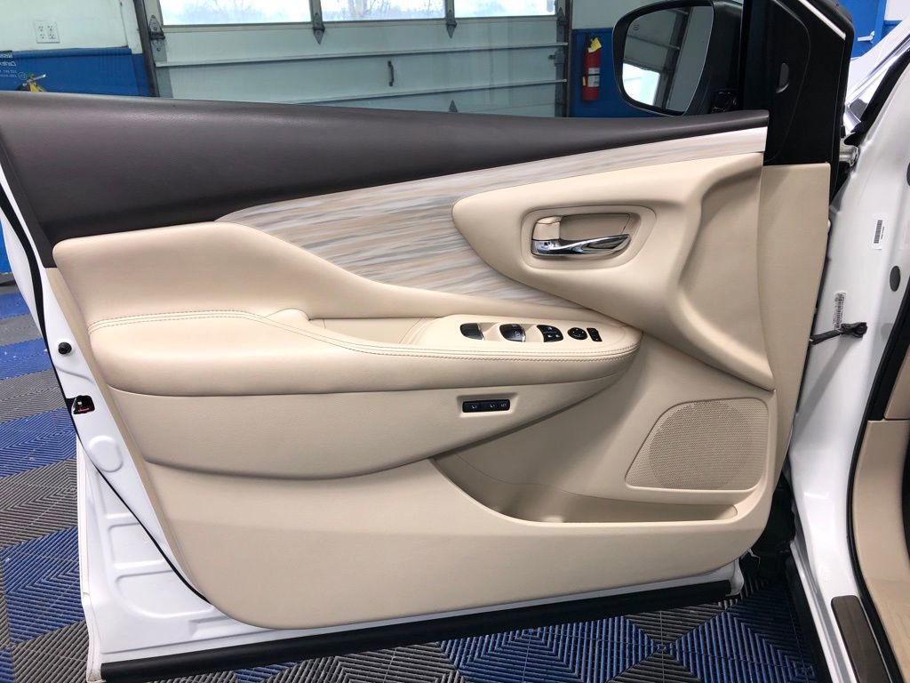 Used 2017 Nissan Murano Platinum w/ Platinum Technology Package image 10